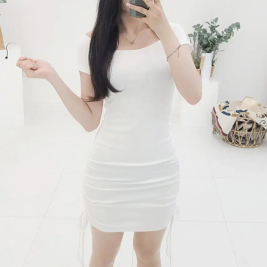 [BUNJANG] Avely Mini Dress White / (새상품 원가판매) 에이블리 원피스 미니원피스 여름원피스 7229 화이트