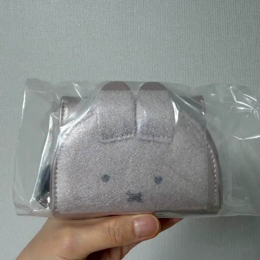 [BUNJANG] OPAQUE Miffy 70th Anniversary Collaboration Wallet / OPAQUE 미피 70주년 콜라보레이션 시리즈 지갑