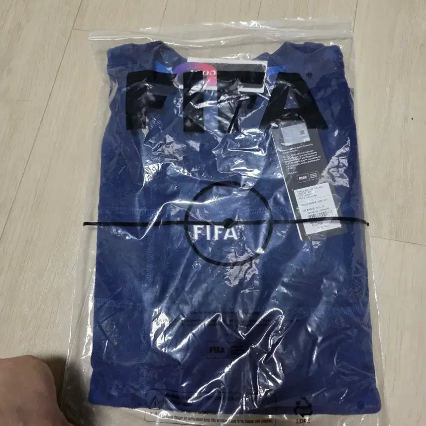 [BUNJANG] FIFA Official Licensed Sleeveless T-shirt Navy L (100) / FIFA 공식 라이센스  나시티 네이비 L(100)