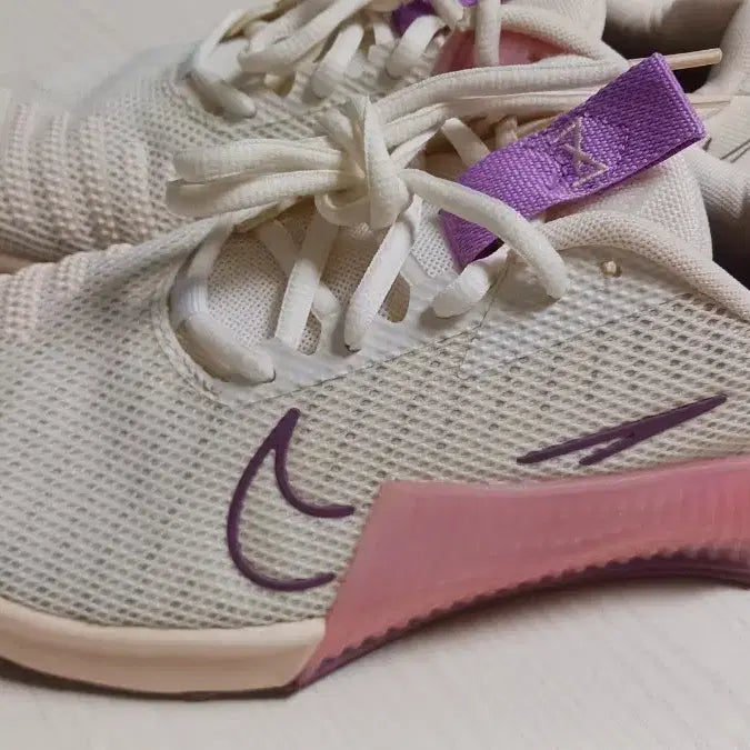 [BUNJANG] Nike Women's Metcon 9 Training Shoes / 나이키 우먼 메트콘 9 운동화 B5 역도화 헬스화 크로스핏화//245
