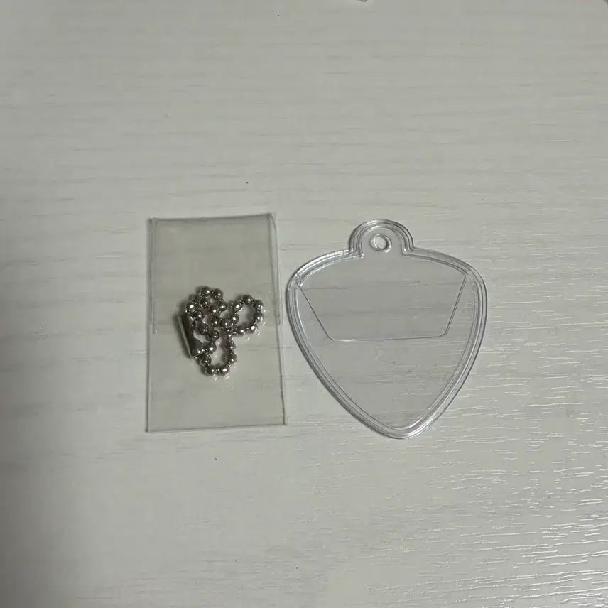 [BUNJANG] Guitar Pick Keychain Cover Holder PVC Case / 기타 피크 키링 커버 키홀더 기타 피크 보호 커버 pvc 케이스