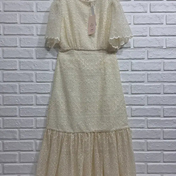 [BUNJANG] Imvely Punching Dress M/L / 택새상품 임블리 펀칭 원피스 m55ㅡ66