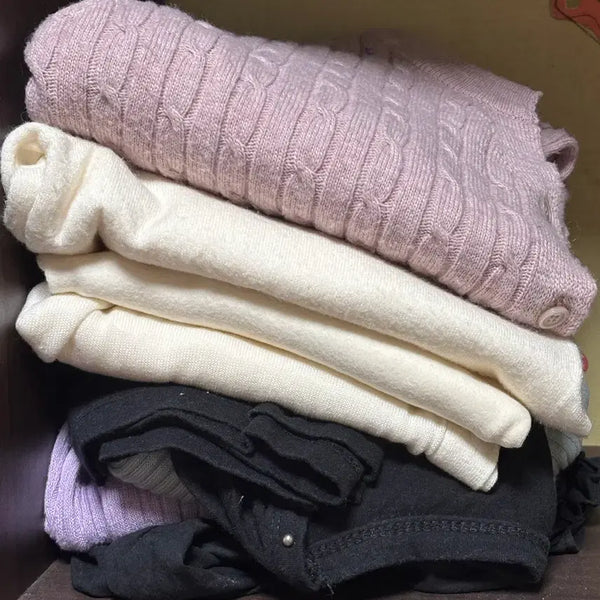 [BUNJANG] Bundle Set 8 pcs Women's Tops - Long Sleeve T-shirts, Knitwear, Blouses, Cardigans / 8벌 일괄판매) 긴팔티셔츠 니트 블라우스 흰색티 검정티 가디건 여자상의