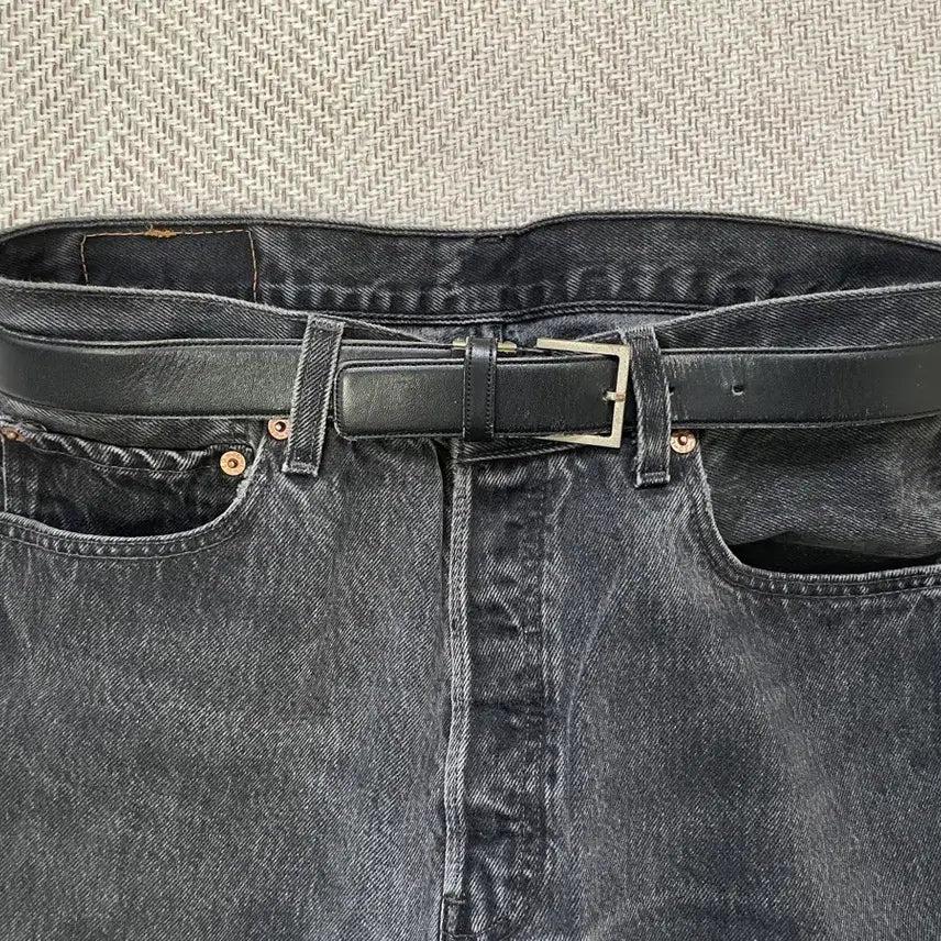 [BUNJANG] Vintage Gold Buckle Plain Leather Belt / 빈티지 골드버클 플레인 레더벨트