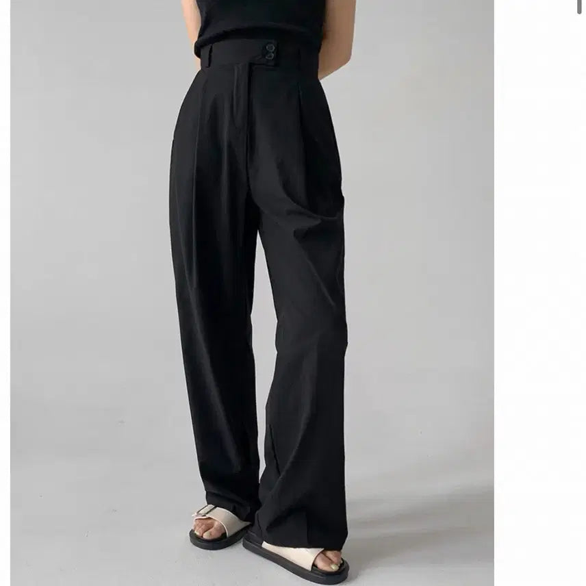 [BUNJANG] Qnigans Summer Cooling Two-Button Pinstripe Slacks Black / 큐니걸스 검정썸머쿨링투버튼밴딩핀턱슬랙스