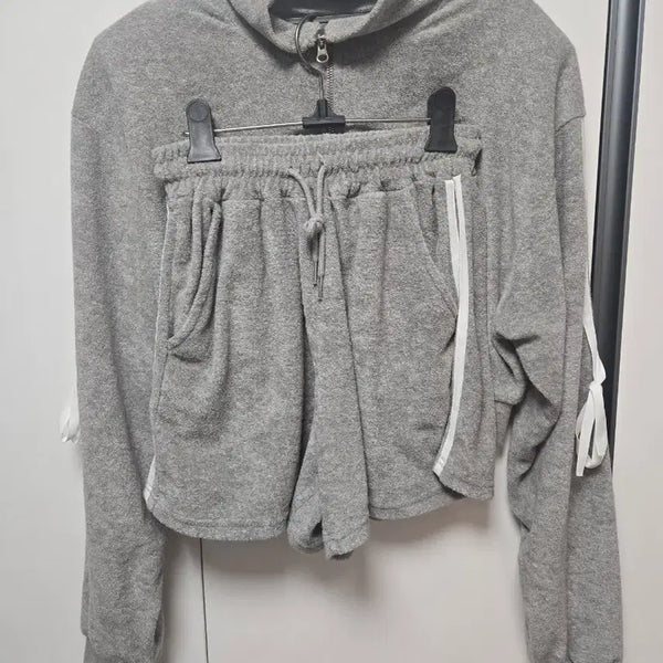 [BUNJANG] Black Duck Grey Cropped Training Set / 그레이 크롭 트레이닝 세트(깜장오리)