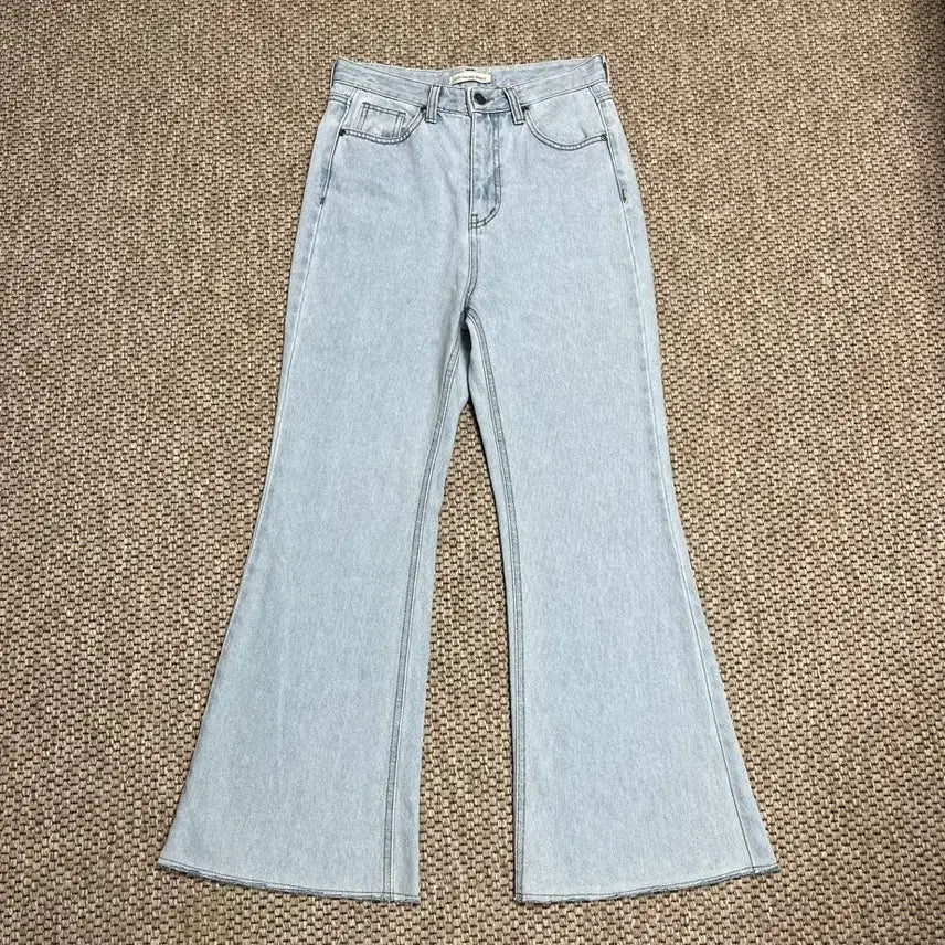 [BUNJANG] Joi Showroom Bootcut Denim Jeans Light Blue Size M / 쪼이쇼룸 부츠컷 데님 연청 M