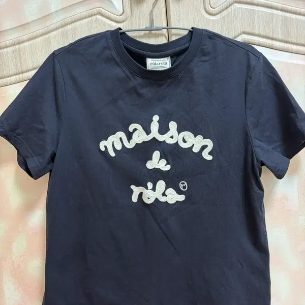 [BUNJANG] Roller Daze Maison de Roller Embroidered Short-Sleeve T-Shirt Navy S / 로라로라 메종 드 로라 자수 반팔 티셔츠 네이비 S