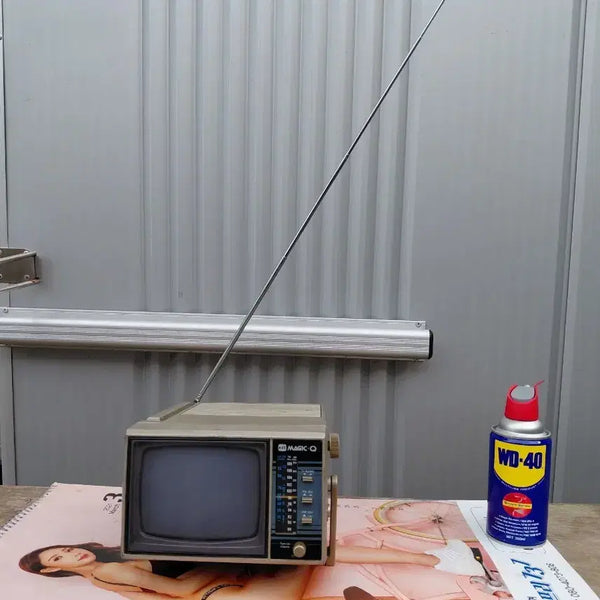 [BUNJANG] Korea Electronics 5-inch Monochrome CRT TV Radio / 한국전자/5인치 흑백fv
