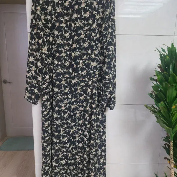 [BUNJANG] Touch Flower Pattern Long Dress / 터치 플라워 패턴 롱 원피스