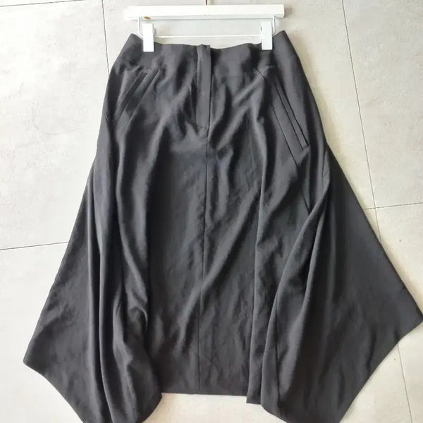 [BUNJANG] DEMOO Parkchoonmoo Balloon Pants / 데무(박춘무)벌룬팬츠