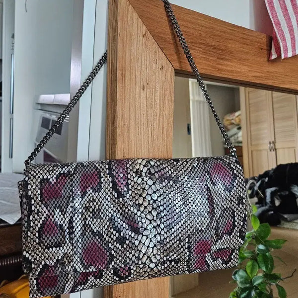 [BUNJANG] Snakeskin Pattern Chain Shoulder Bag / 뱀피 무늬 체인 숄더백