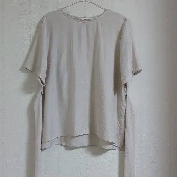 [BUNJANG] AnyVeeF Blouse (New) / 아니베에프 블라우스(새상품)