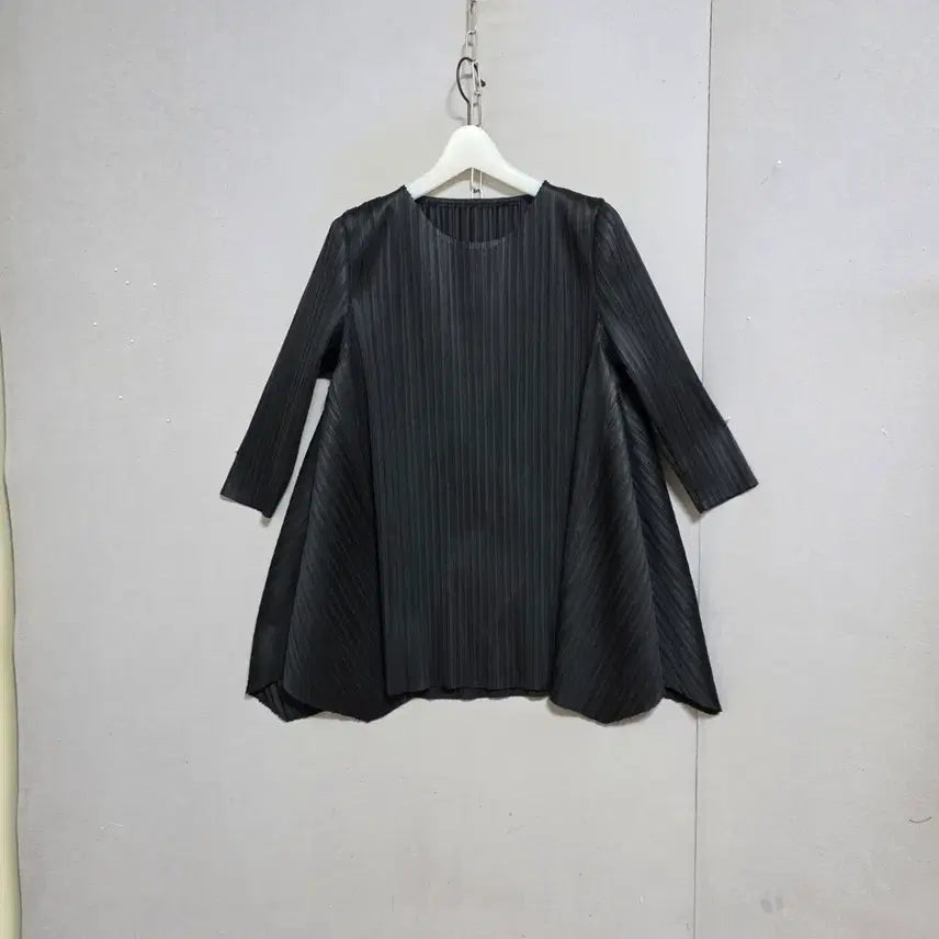 [BUNJANG] Pleats Me A-Line 3/4 Sleeve T-Shirt Black / 플리츠미 A라인   7부소매 티셔츠 FFF  n6813