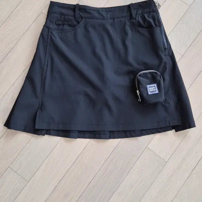 [BUNJANG] A-Line Golf Skirt with Pouch - Black, Size S / 여름 골프 스커트