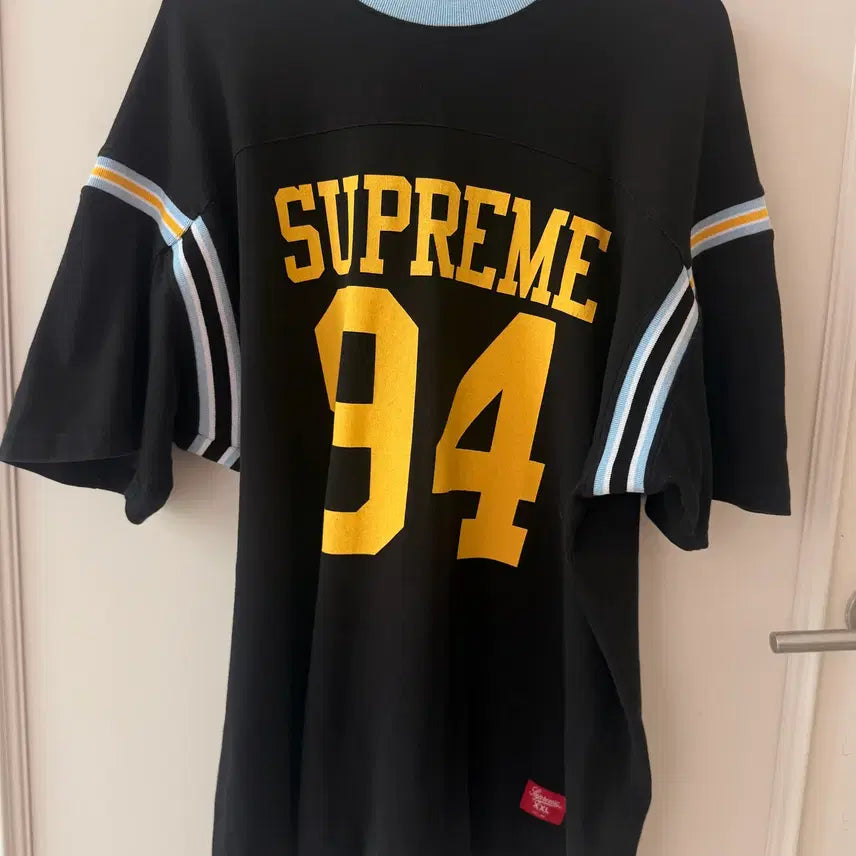 [BUNJANG] Supreme Split Short Sleeve Football Top Black (25SS) / 슈프림(SUPREME) 스플릿 숏슬리브 풋볼 탑 블랙 - 25SS