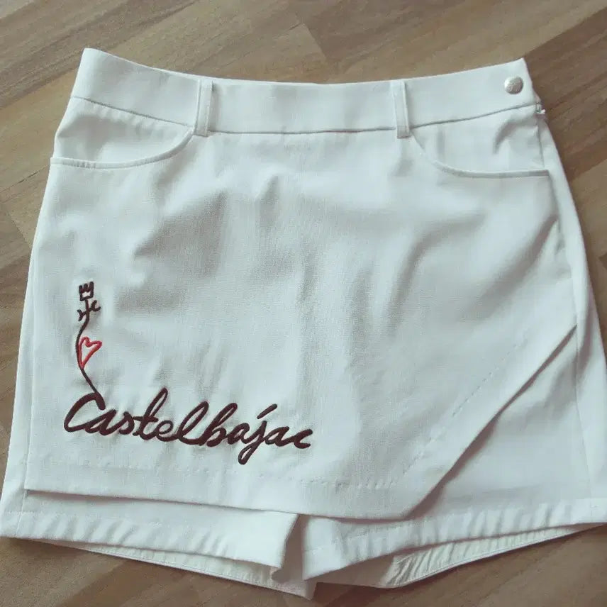[BUNJANG] Castelbajac Golf Skirt Size 55 / 까스텔바작골프스커트/55사이즈/정품/새제품수준