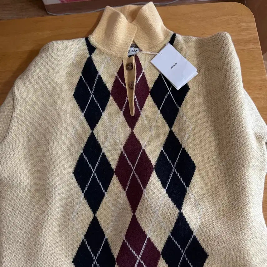 [BUNJANG] NOHANT Argyle Jacquard Crop Knit - Beige / 노앙 아가일 자카드 크롭니트-베이지 새상품