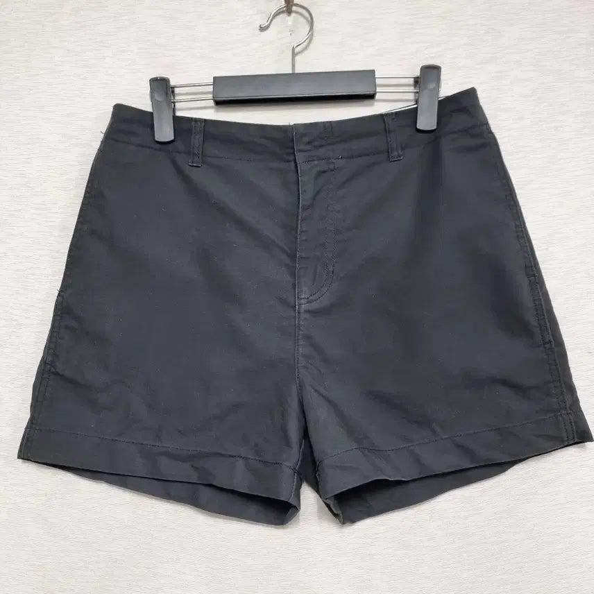 [BUNJANG] Mongdol 5-Part Black Shorts Women's 29-inch / 몽돌 5부 블랙 반바지 여자29인치ㅡ0416ㅁㅁ