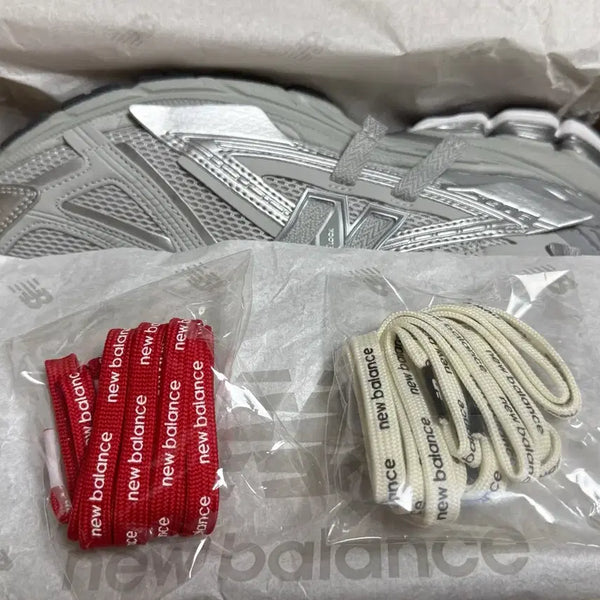 [BUNJANG] New Balance 1906AG Sneakers with Free Lettering Laces / 뉴발란스 1906AG (새상품+레터링끈 증정)