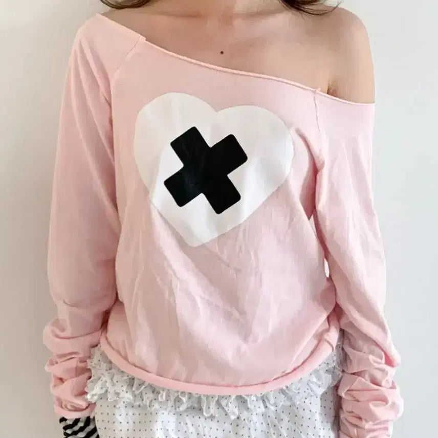 [BUNJANG] Shop Fairy Cross Heart Cut Off T-Shirt / 샵페어리 크로스 하트 컷 오프 티셔츠
