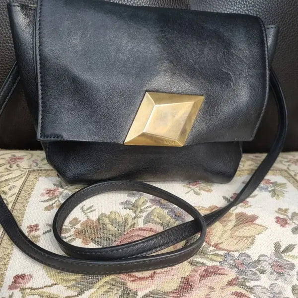[BUNJANG] MCM Leather Crossbody Bag / 엠씨엠