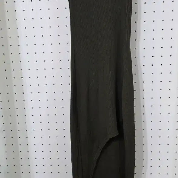 [BUNJANG] Asymmetrical Hem Ribbed Sleeveless Long Dress - Khaki / 언발 골지 민소매 롱 원피스 카키