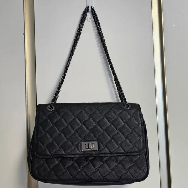 [BUNJANG] Sisley Quilted Chain Shoulder Bag / 시슬리 퀼팅 체인 숄더백