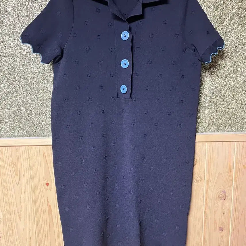 [BUNJANG] Sandro Scallop Trim Knit Dress with Blue Buttons / SANDRO 산드로 파니 니트 카라 여성 원피스