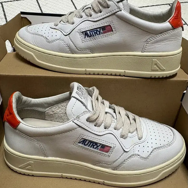 [BUNJANG] AUTRY Medalist Low Leather Sneakers / AUTRY 오트리 스니커즈 37사이즈
