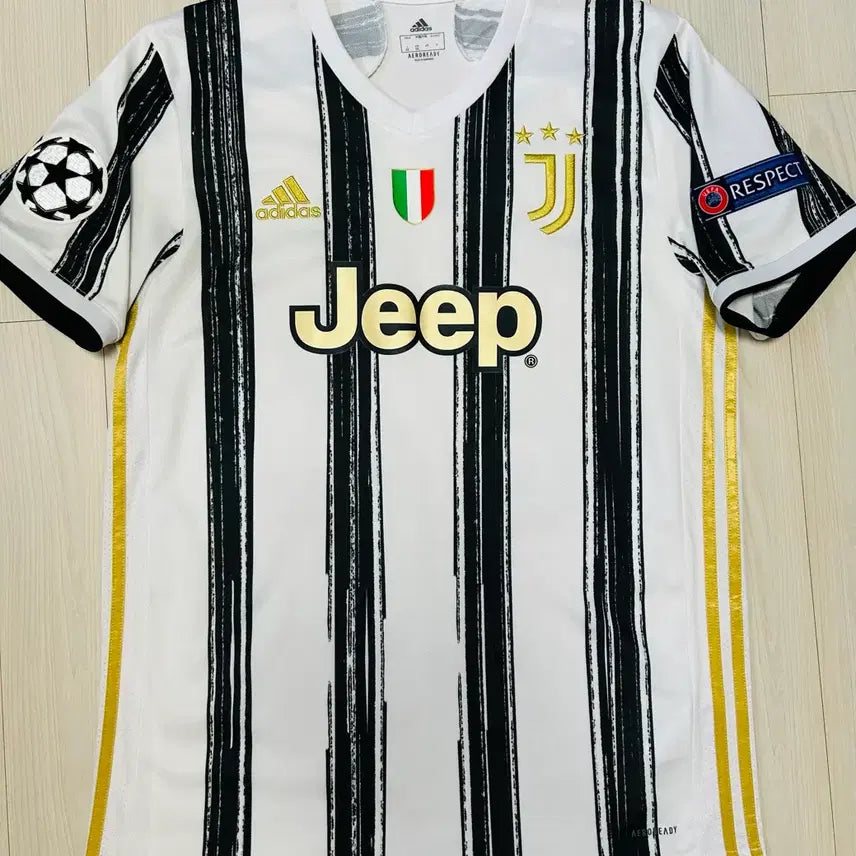 [BUNJANG] Adidas Juventus 21-22 Season Jersey / 아디다스 유벤투스 21-22 시즌 유니폼