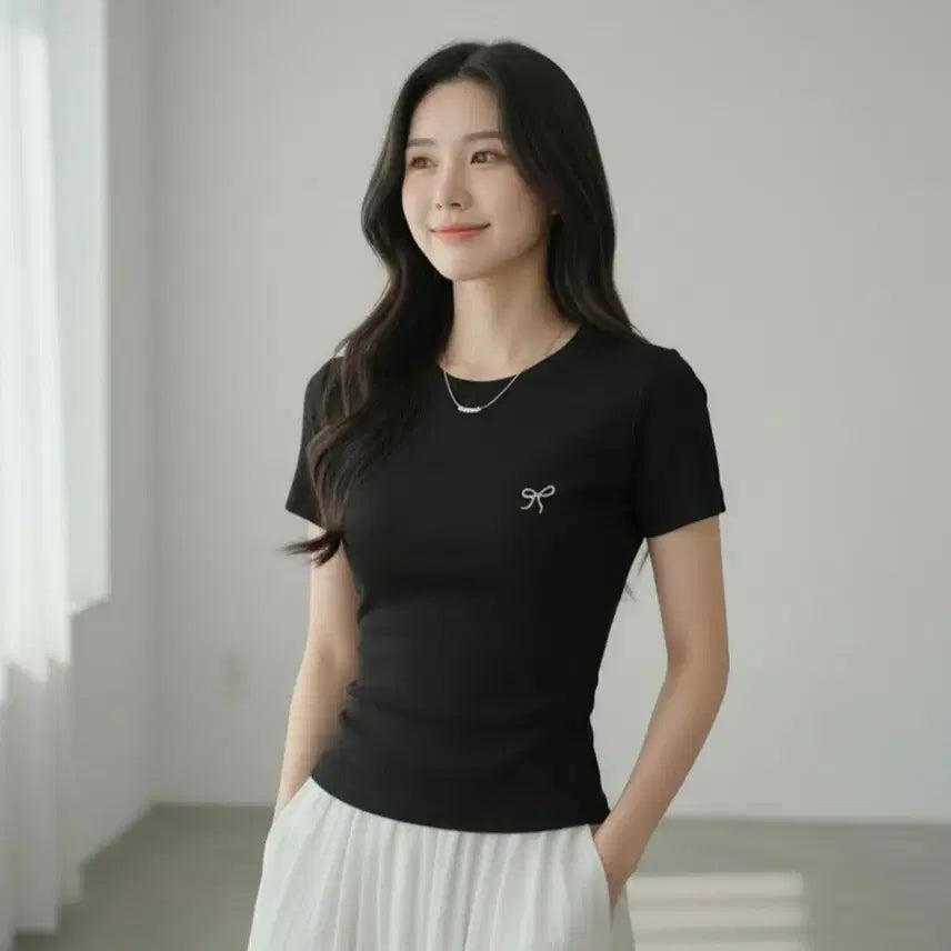 [BUNJANG] Black Ribbon Detail Short Sleeve T-Shirt / 블랙 리본 포인트 반팔 티셔츠