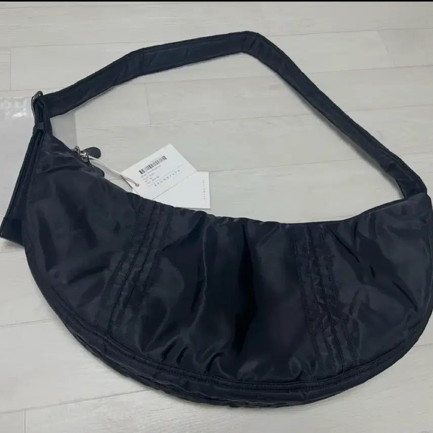 [BUNJANG] Brownstork Washed Hover Medium Bag Black / 브라운야드 워시드 호버 미듐 백