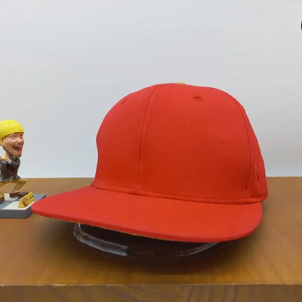 [BUNJANG] HAT'S ON x Wang Ddoong Co-branded Red Snapback Hat / [새상품]왕뚜껑 모자 햇츠온 스냅백 유니크 KING 레드