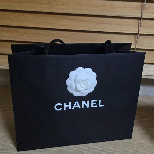 [BUNJANG] Chanel Shopping Bags (Set of 3) / 샤넬 쇼핑백 3개 팝니다.
