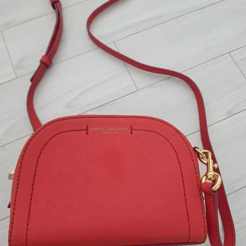 [BUNJANG] Marc Jacobs Leather Crossbody Bag / (거의 새상품) 마크제이콥스 가죽 크로스백