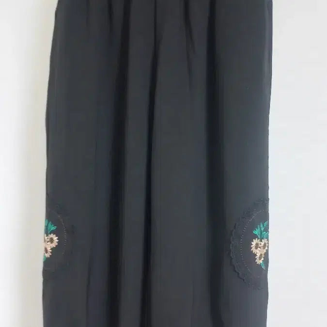 [BUNJANG] Black Embroidered Lace Banding Pants (Size 88-99) / 블랙 자수 레이스 밴딩바지 88~99 새상품