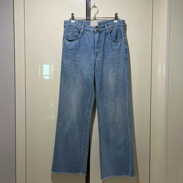 [BUNJANG] Light Wash Denim Jeans (Size S) / 연청데님 S