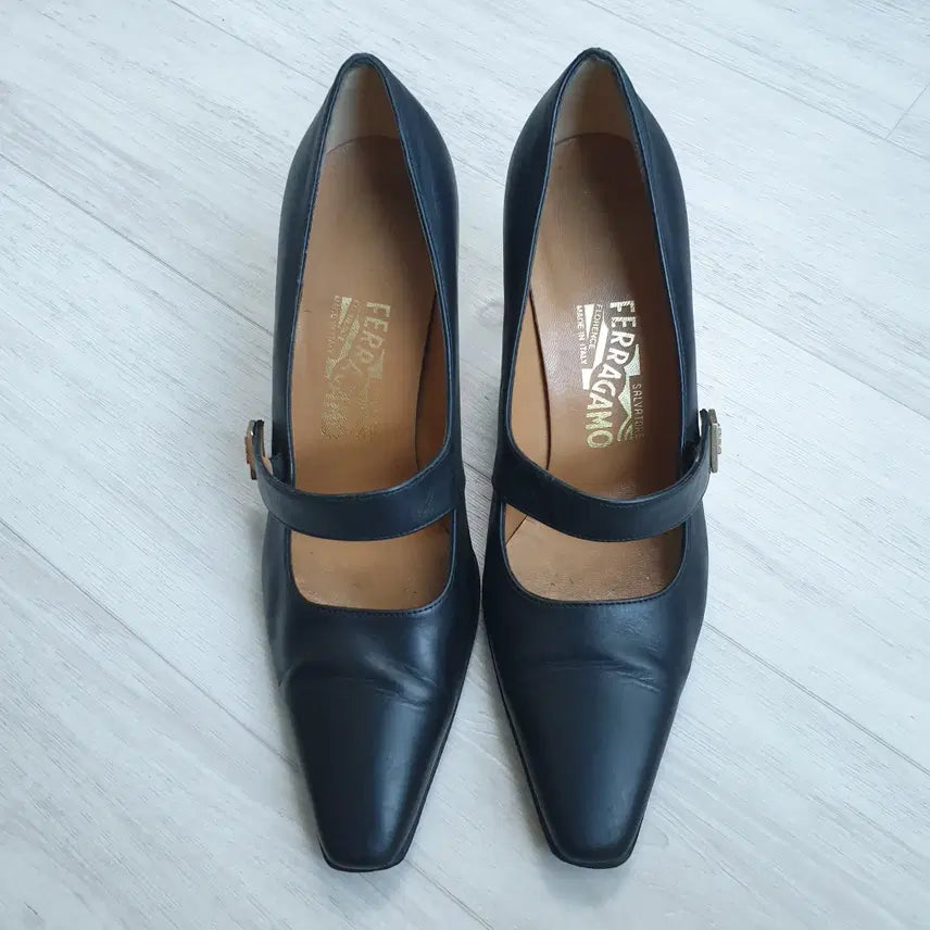 [BUNJANG] Salvatore Ferragamo Black High Heels 6.5D / 페레가모 검정색 하이힐 6.5D
