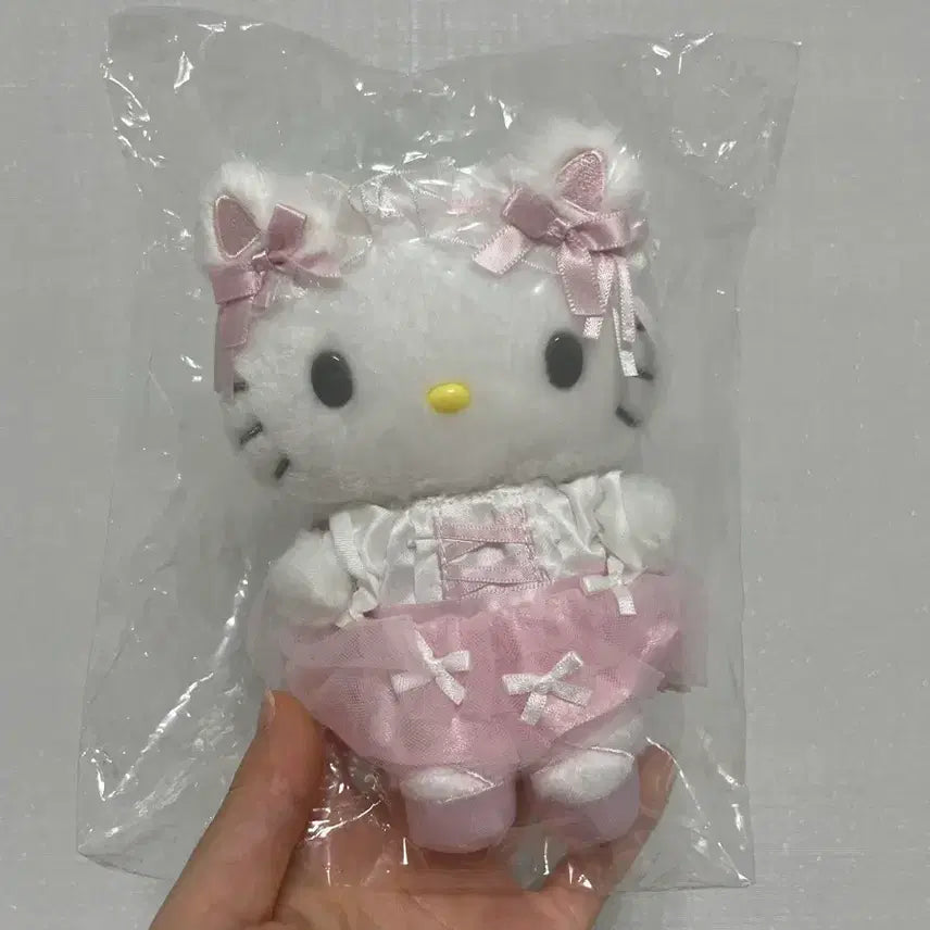 [BUNJANG] Sanrio Shironeko Hello Kitty Mascot / 산리오 시로네코 키티 마스코트
