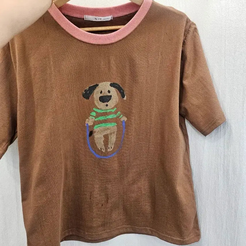 [BUNJANG] Brown Short-Sleeve T-Shirt with Dog Printing / 브라운 강아지 프린팅 반팔 티셔츠