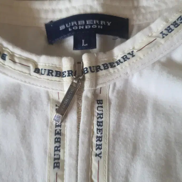 [BUNJANG] Burberry Stretch T-Shirt Ivory / 버버리스판티셔츠
