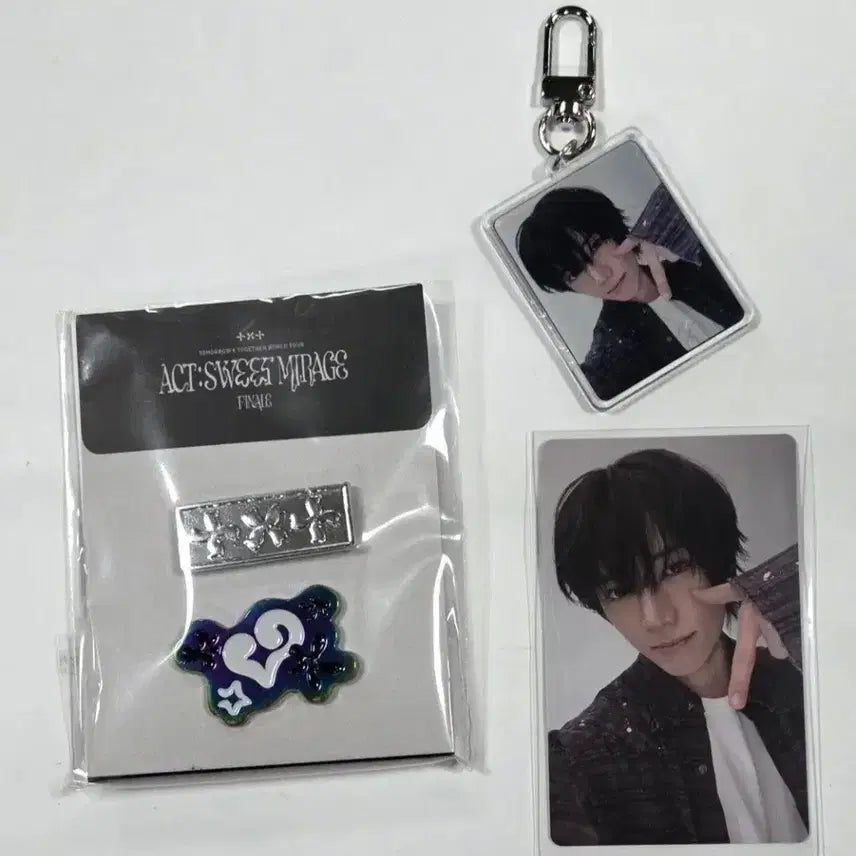 [BUNJANG] TXT Yeonjun Weverse POB Photocard Bundle Set Badge / TXT 투바투 배지 뱃지 셋트 + 범규 위버스 특전 포카