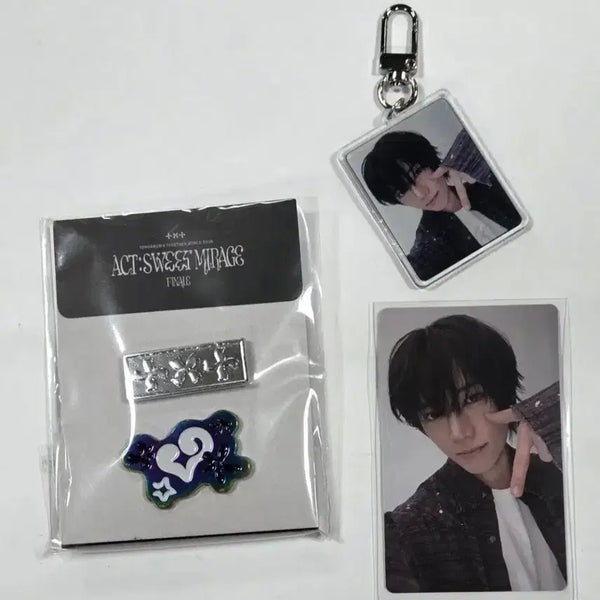 [BUNJANG] TXT Yeonjun Weverse POB Photocard Bundle Set Badge / TXT 투바투 배지 뱃지 셋트 + 범규 위버스 특전 포카