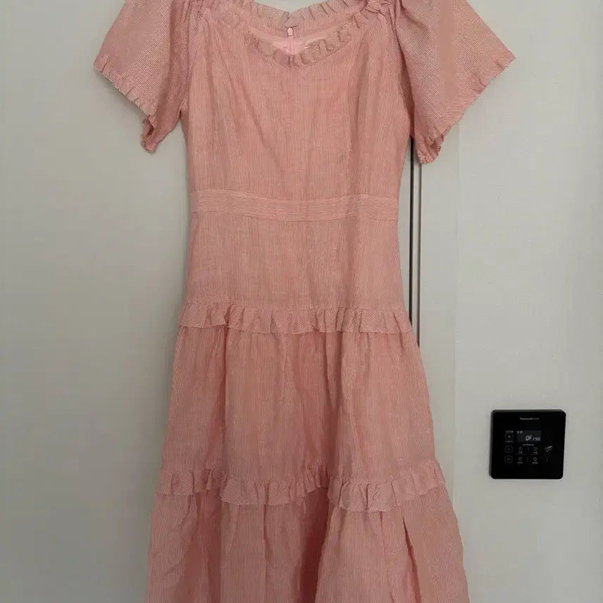[BUNJANG] Chiyuuiotjang Linen Off-Shoulder Long Dress / 치유의옷장 오프숄더 린넨 롱 원피스