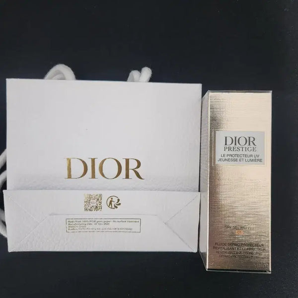 [BUNJANG] Dior Prestige Le Protecteur UV Jeunesse Lumiere SPF 50 PA++++ 01 30ml / 디올 프레스티지 르 프로텍터 UV(유브이) 쥬네스 에 뤼미에르 01 30