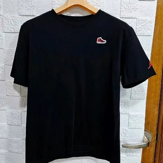 [BUNJANG] Air Jordan Black T-Shirt Size S / (P)에어조던 반팔티 블랙 S