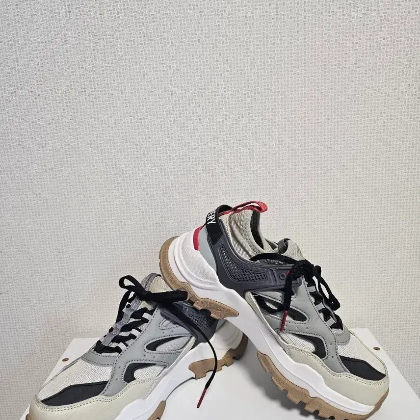 [BUNJANG] Discovery Expedition Chunky Sneakers Beige/Grey/Black / 디스커버리 운동화 230