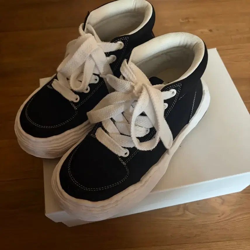 [BUNJANG] Mihara Yasuhiro Oliver Canvas Sneakers Size 42 / 미하라 야스히로 올리버 42 캔버스