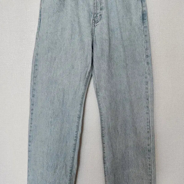 [BUNJANG] Uniqlo JWA Straight Jeans Blue 26 / 의류 여성 긴바지 유니클로 JWA 스트레이트진 청바지 BLUE 26사이즈